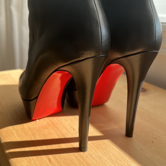 CHRISTIAN LOUBOUTIN BIANCA BOOTY - Picture 6 of 6